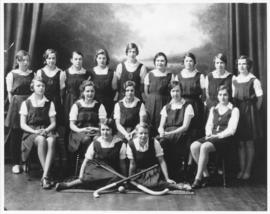 Photograph of the 1931 Dalhousie women's field hockey team