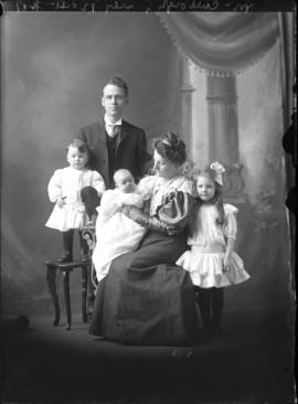 Photograph of Mr. McCullough & family