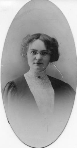 Photograph of Mabel I. MacIntosh