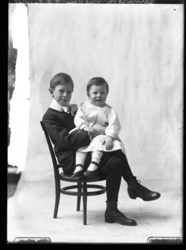 Photograph of the children of Mrs. Jennison