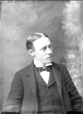 Photograph of Frank Creed
