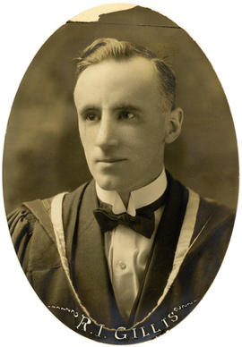 Portrait of Raymond Ignatius Gillis : Class of 1922