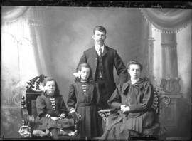 Photograph of Alex McDonald and family
