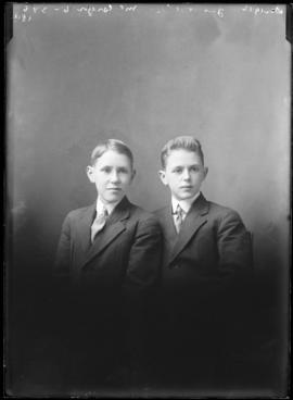 Photograph of  James & Willie McGregor