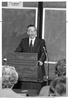 Photograph of Norval Morris at the Horace E. Read Memorial Lecture