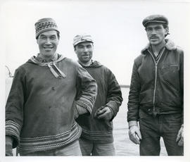Photograph of Charlie Saunders, Johnnie Berthé, and a third unidentified man in Fort Chimo, Quebec