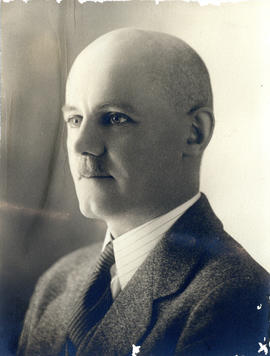 Portrait of Dr. E. Kirk MacLellan