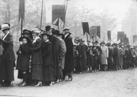 Photograph of alumni lining up for Dalhousie University's centenary parade procession