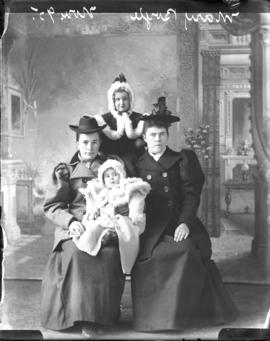 Photograph of Mary Boyle and family