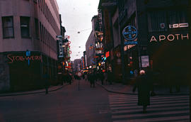 Photograph of high street in Cologne