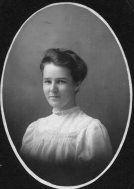 Photograph of Christina Jane Turner : Class of 1905