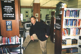 Photograph of Kellogg Library Circulation Assistant Chris Powell