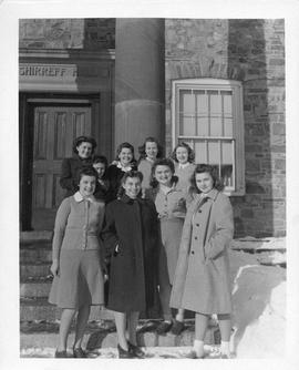 Photograph of Shirreff Hall residents