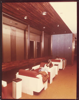 Photograph of a sitting area in the Killam Memorial Library