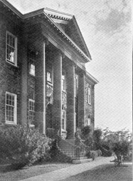 Photograph of the front entrance of the University Club