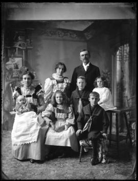 Photograph of Mr. Charles Edgar Whidden and his family