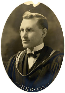 Portrait of Norman Howard Gosse : Class of 1922