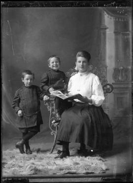 Photograph of Mrs. McMillan & children